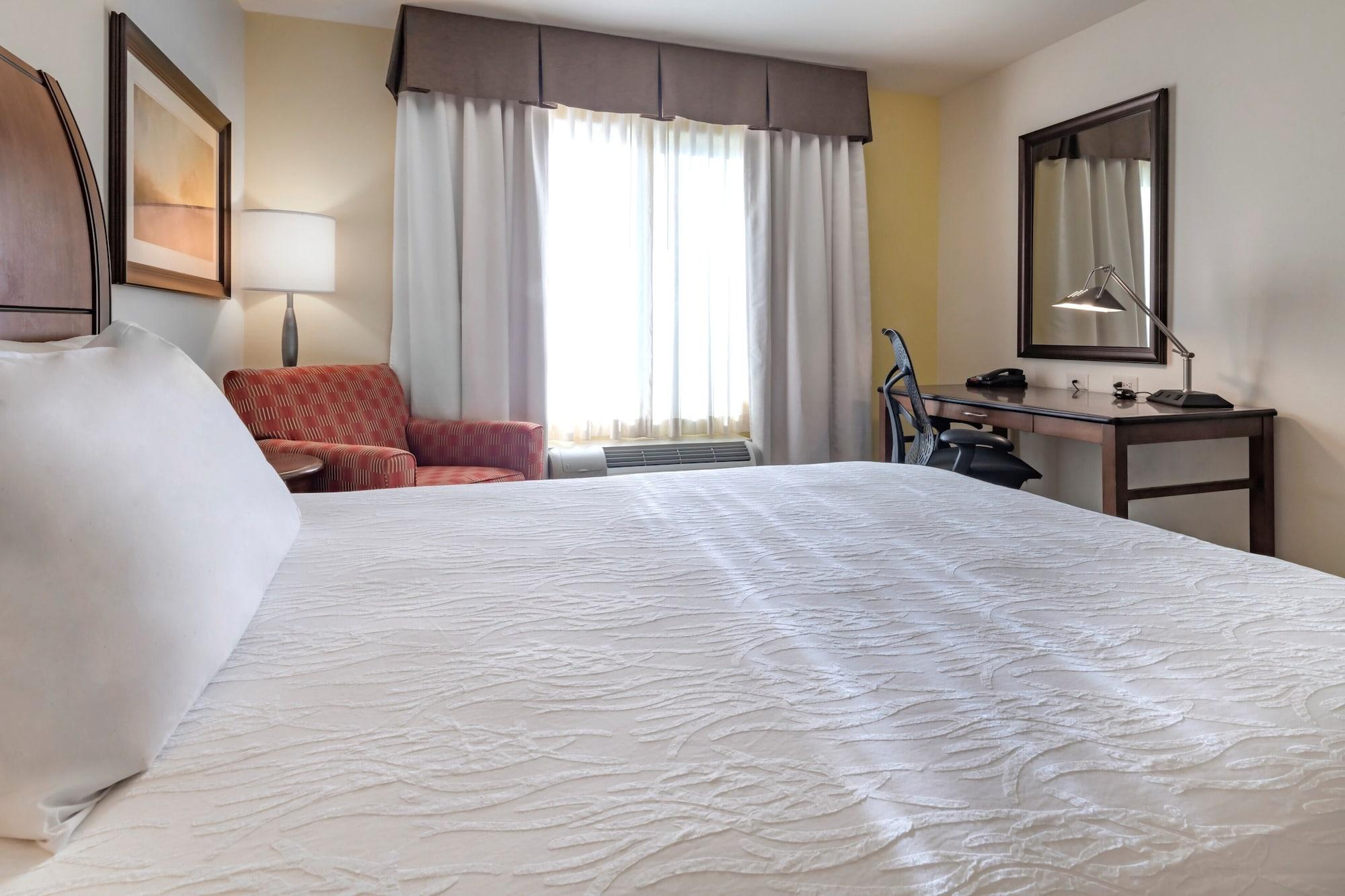Hilton Garden Inn Devens Common Екстериор снимка