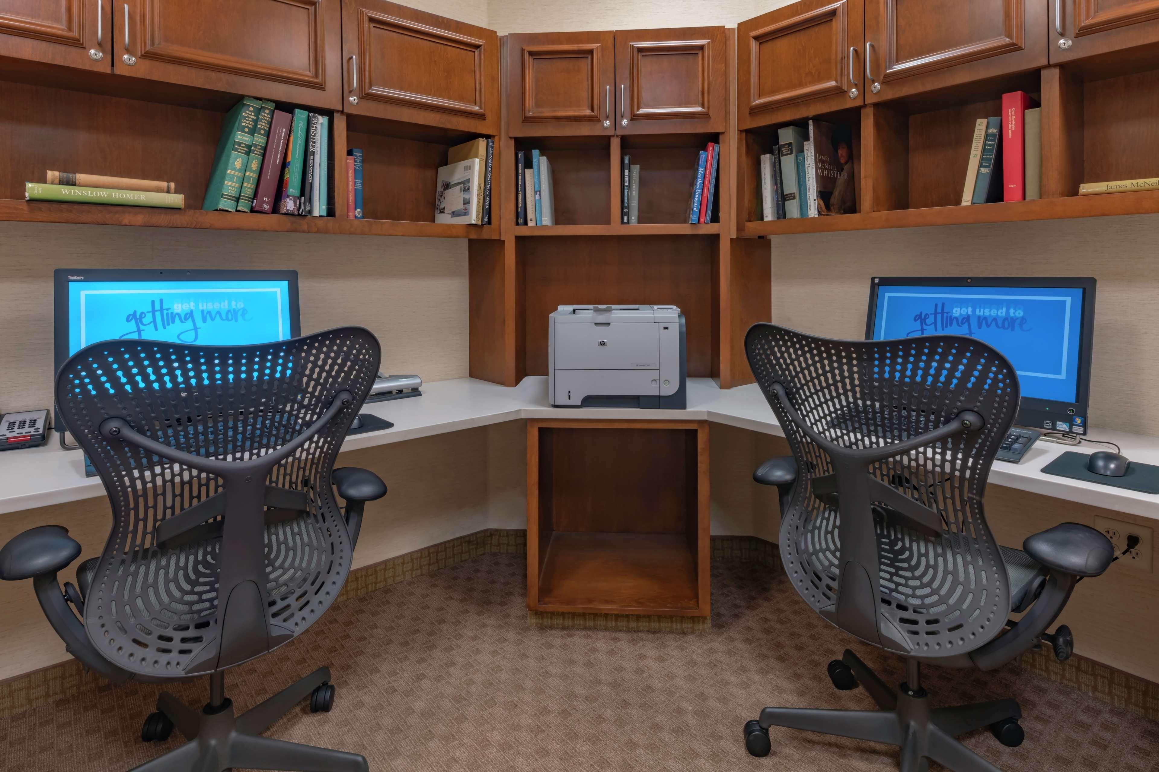 Hilton Garden Inn Devens Common Екстериор снимка