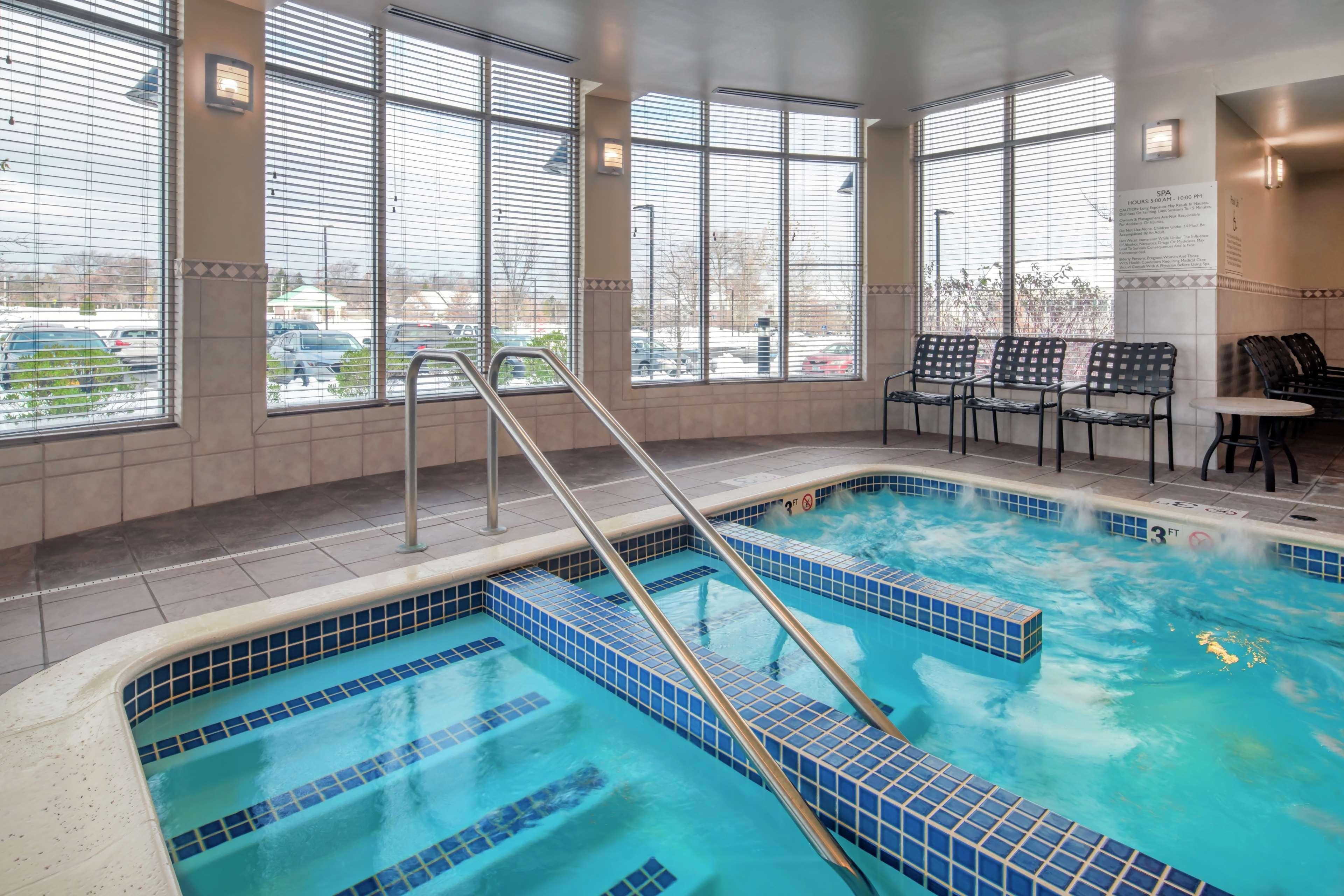 Hilton Garden Inn Devens Common Екстериор снимка