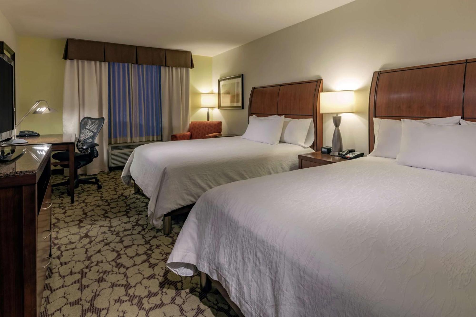 Hilton Garden Inn Devens Common Екстериор снимка
