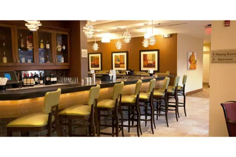 Hilton Garden Inn Devens Common Екстериор снимка