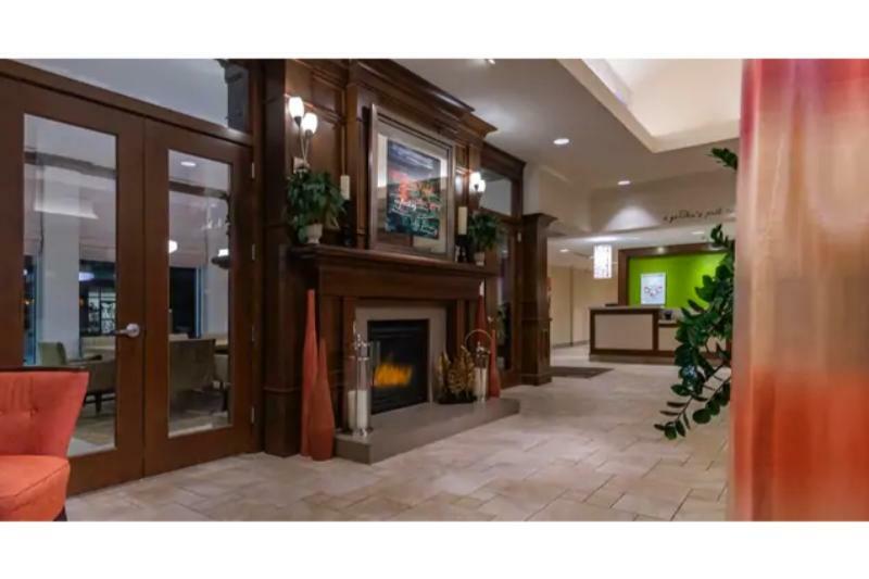Hilton Garden Inn Devens Common Екстериор снимка